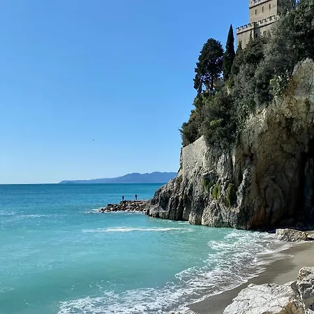 Vivi La Mia Liguria - Casa D'arte E Vacanze - Big With Free Parking Apartment Finale Ligure