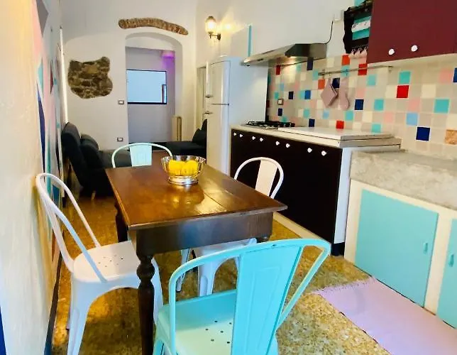 Finalborgo-Out Finish * פינאלה ליגורה